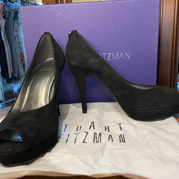 Stuart Weitzman suede black peep toe pump - Picture 1 of 5